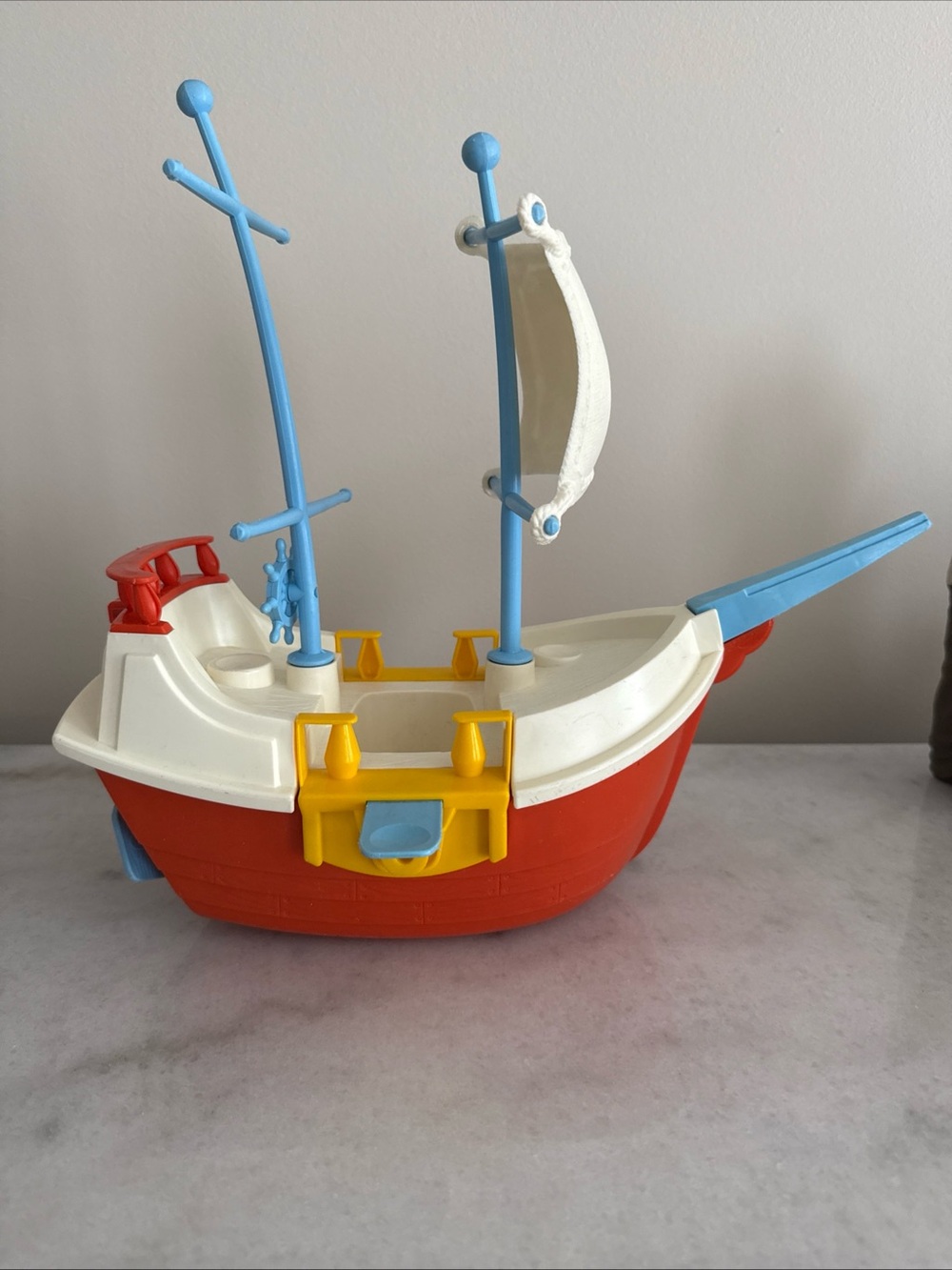 Vintage 1975 Hasbro treasure island toy boat